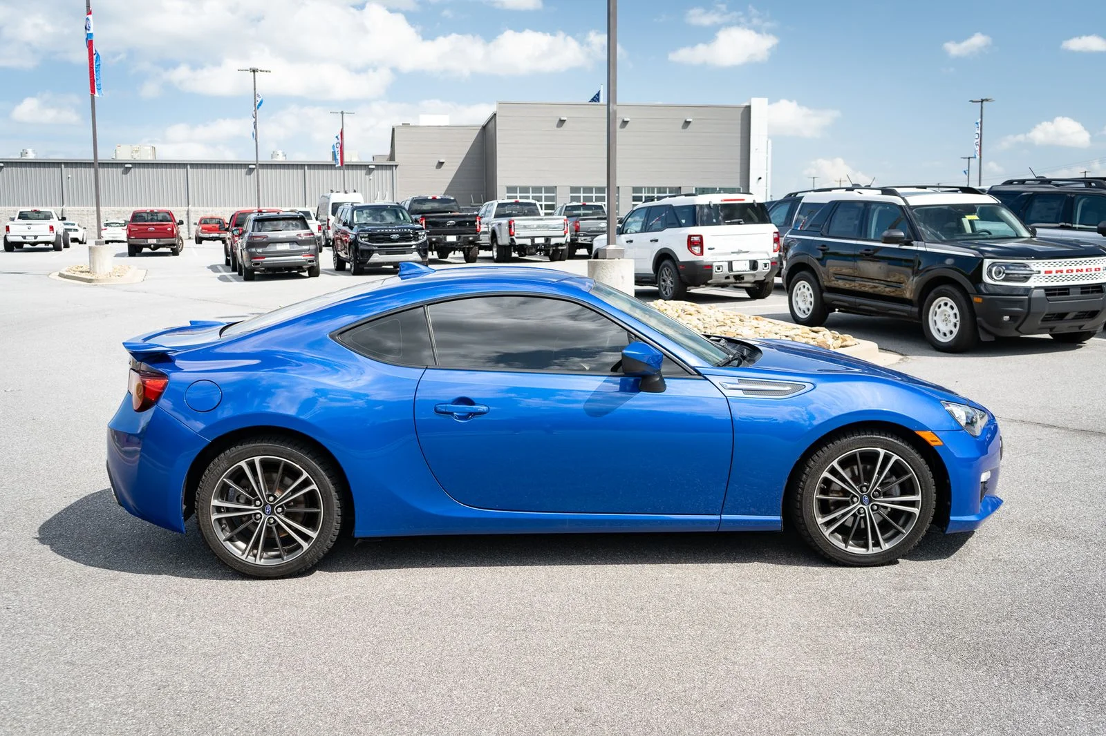 Used 2015 Blue Subaru Limited image 10