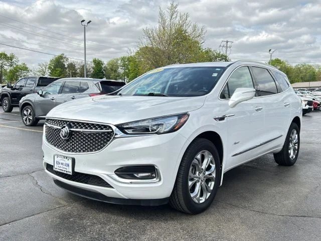 Used 2020 White Buick Avenir image 5