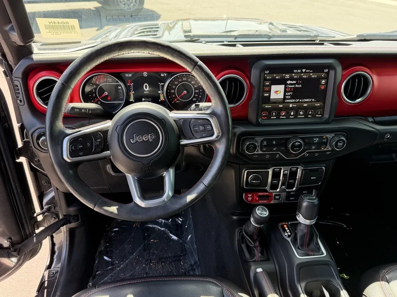 Used 2019 Granite Crystal M Jeep Rubicon image 12
