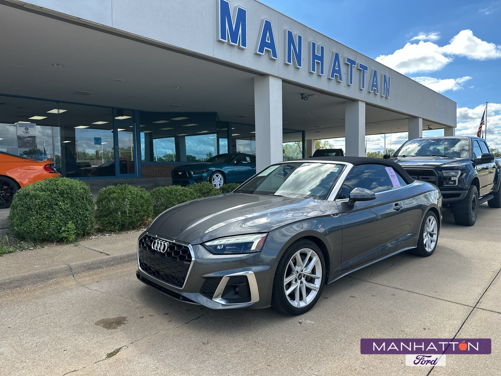Used 2023 Daytona Gray Pearl Effect/Black Roof Audi S line Premium Plus image 1
