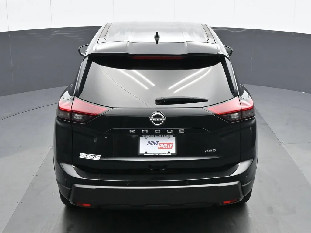 Used 2025 Black Nissan SV image 20