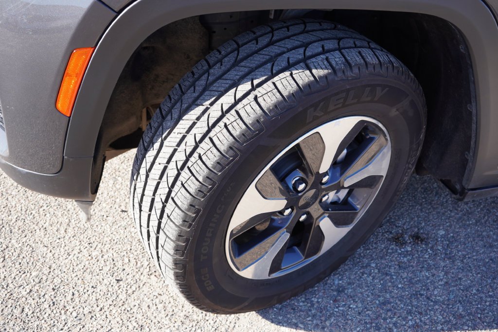 Used 2024 Gray Jeep 4xe image 13
