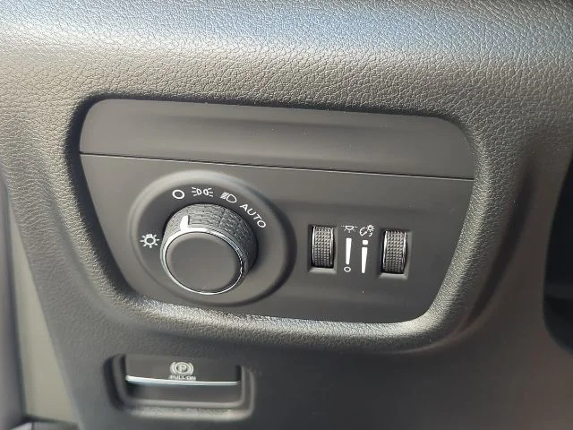 New 2026 White Jeep Altitude image 23