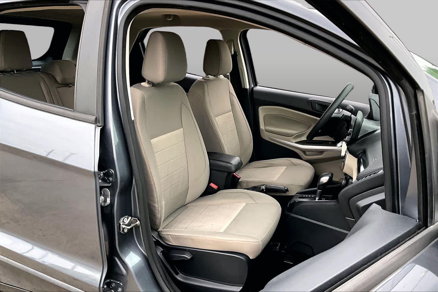 Used 2018 Smoke Metallic Ford S image 9