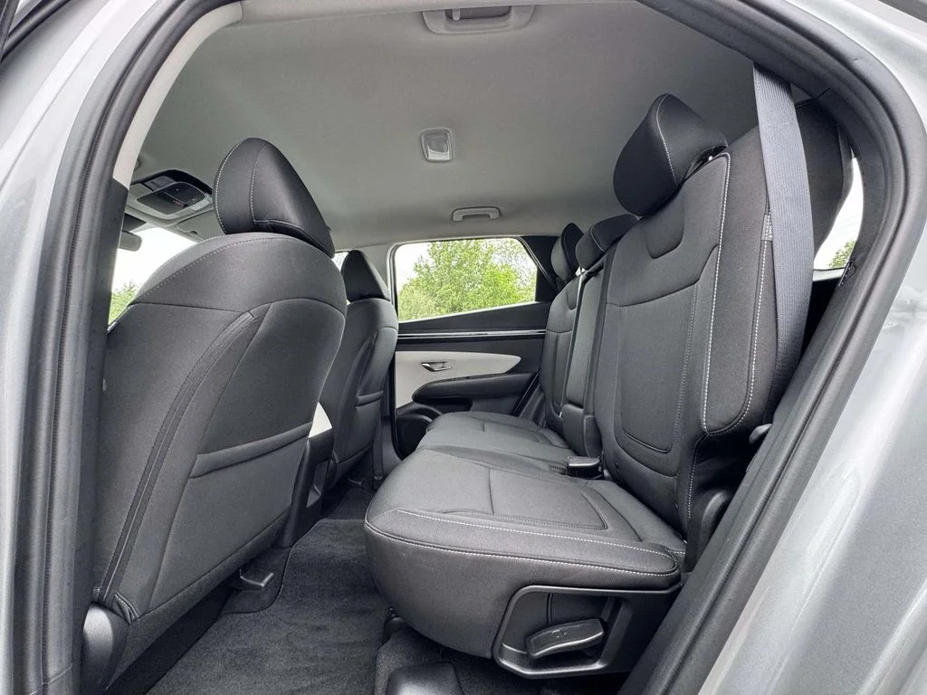 Used 2024 Silver Hyundai SE image 14