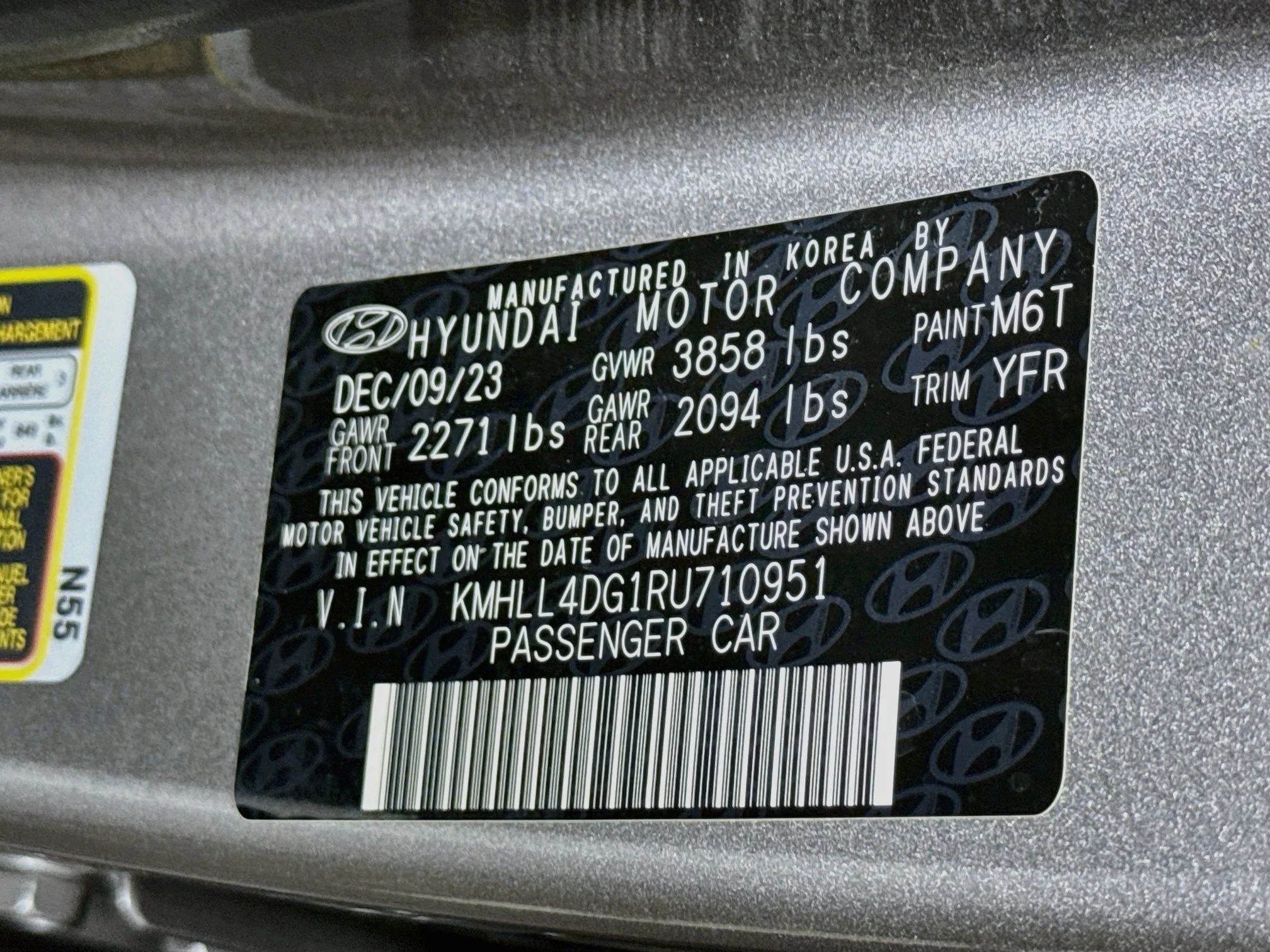 Used 2024 Fluid Metal Hyundai SE image 35