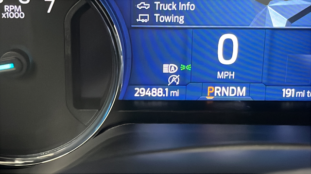 Used 2023 Agate Black Metallic Ford XLT image 10
