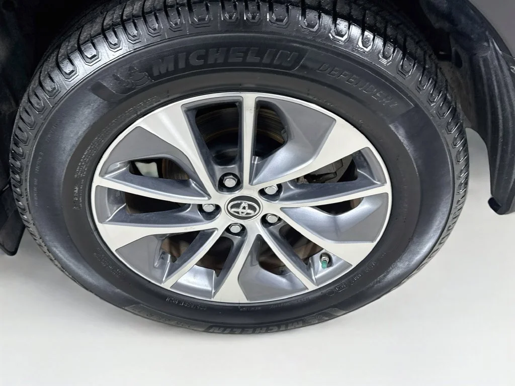 Used 2018 Black Sand Pearl Toyota XLE image 39