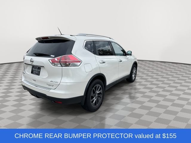 Used 2016 White Nissan SL image 9