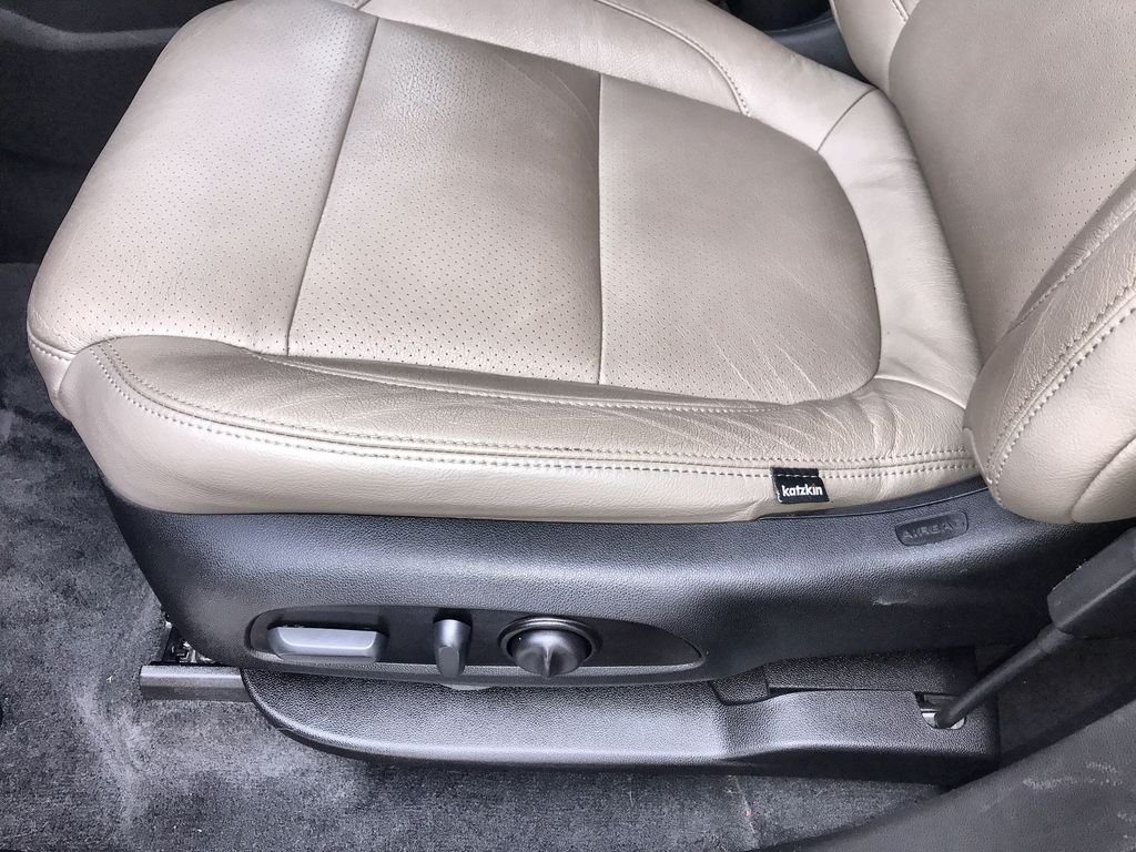 Used 2023 White Chevrolet LT image 12