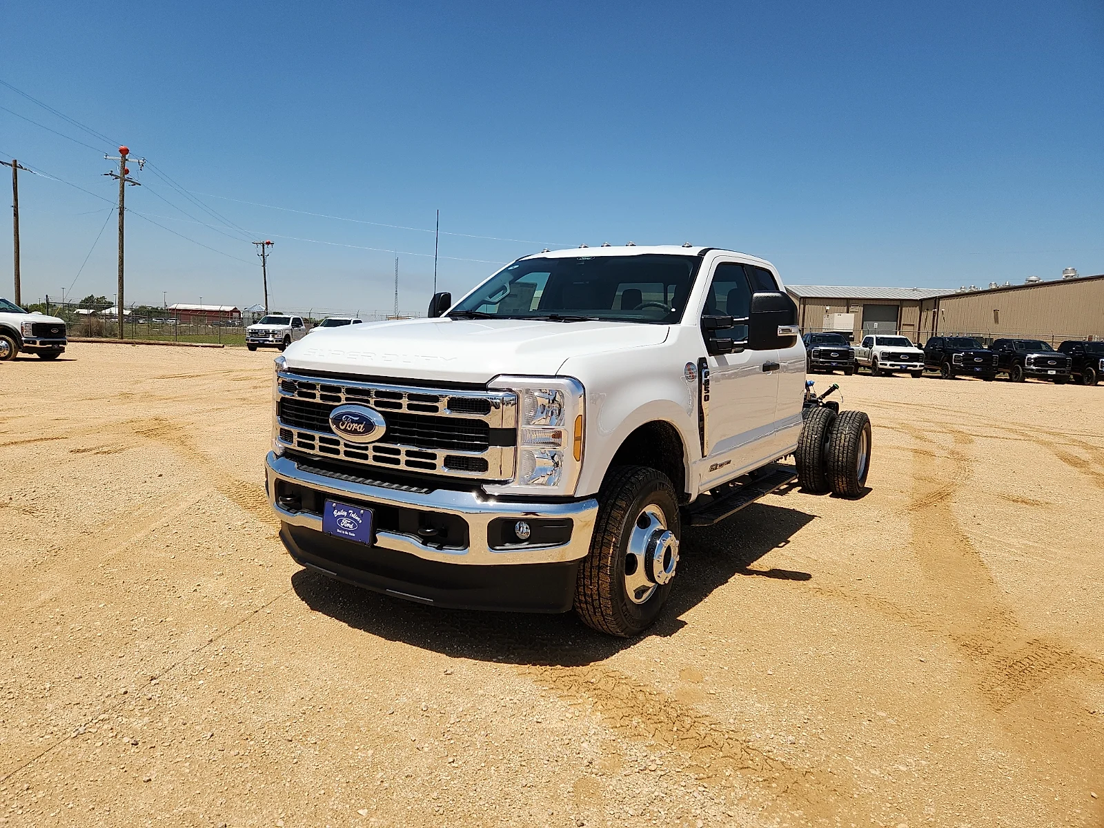 New 2026 Oxford White Ford F-350® XL image 3