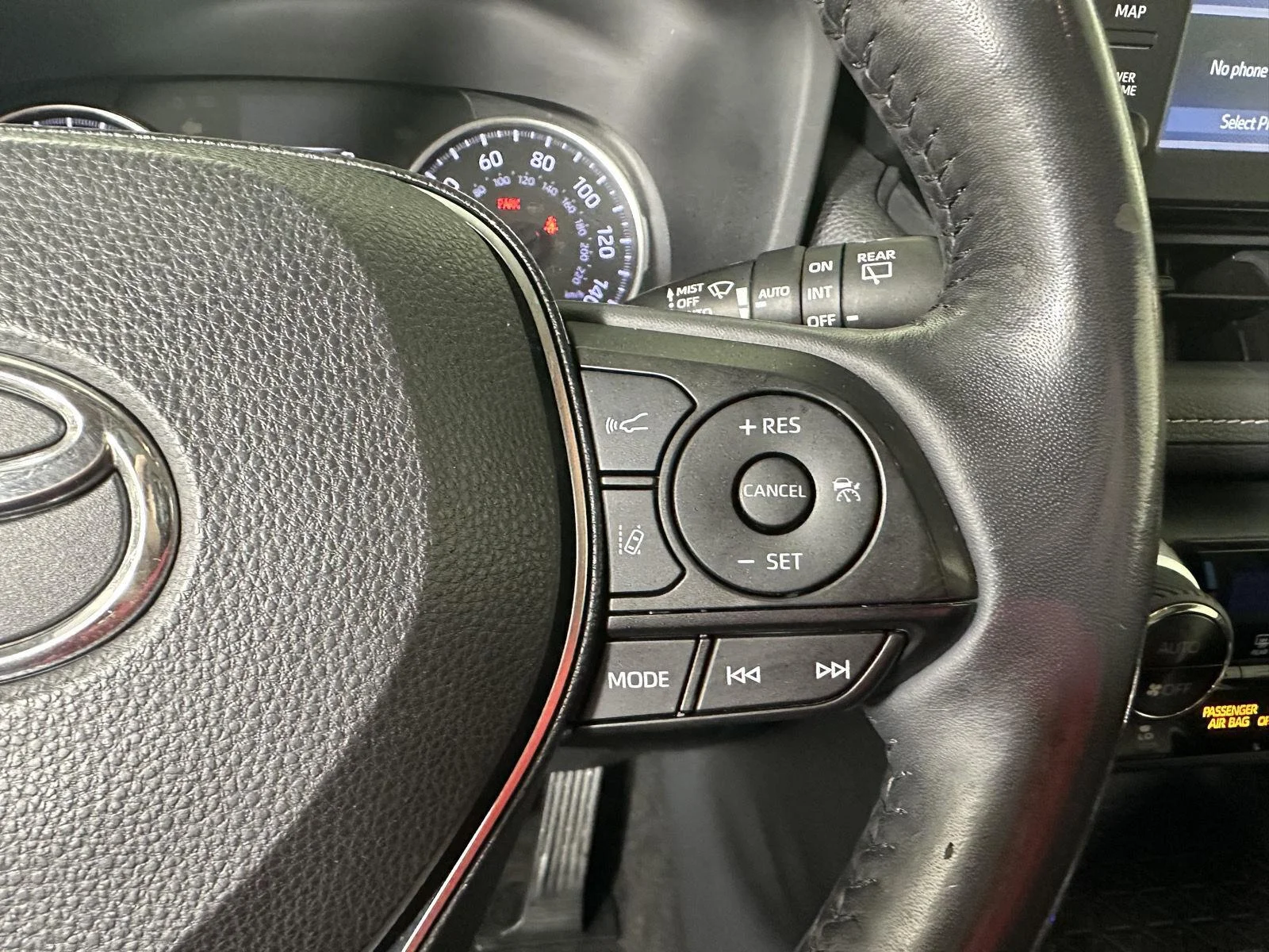 Used 2019 Ruby Flare Pearl Toyota XLE image 13