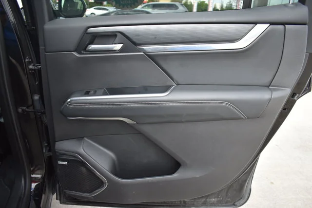 Used 2026 Black GMC Elevation image 18