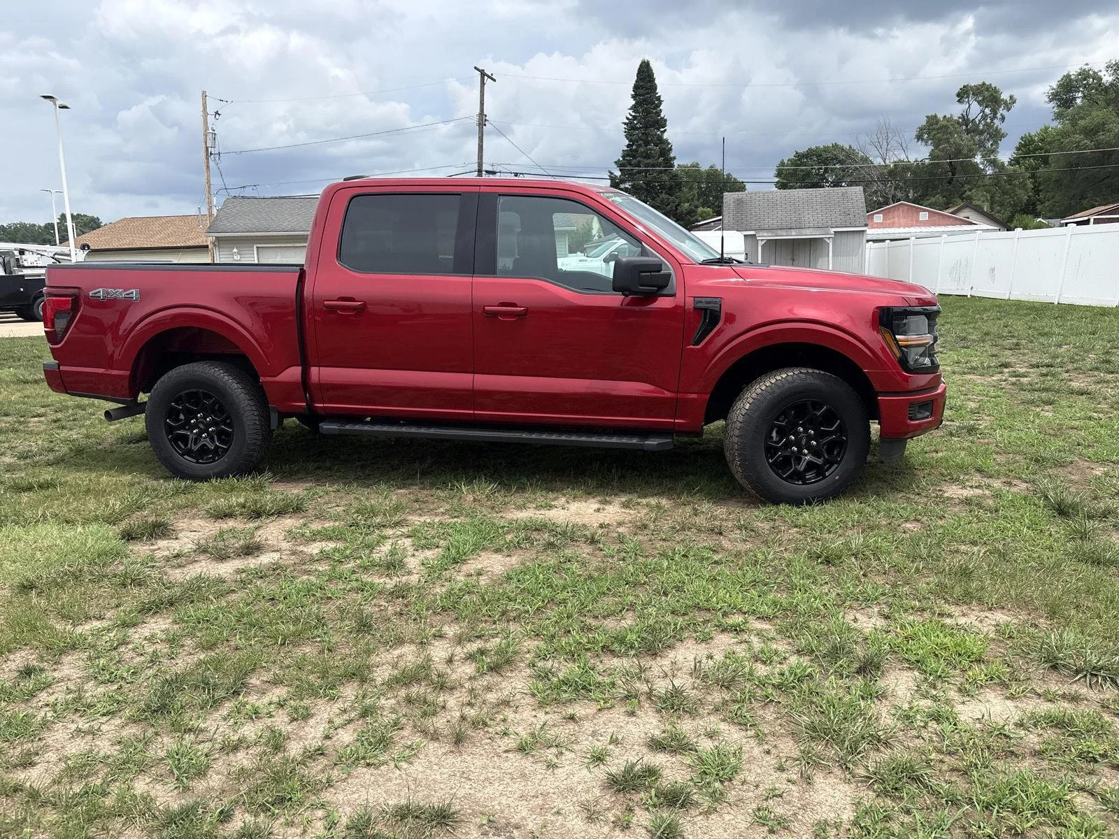 Used 2024 Rapid Red Metallic Tinted Clearcoat Ford XLT image 4