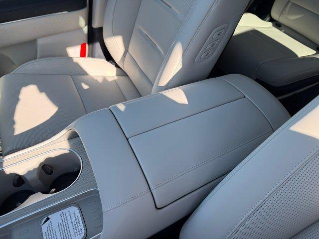 New 2026 Ecotronic Gray Pearl Hyundai Calligraphy image 35