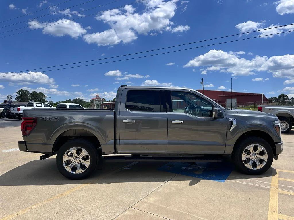 2026 Ford F-150 Platinum - Photo 5