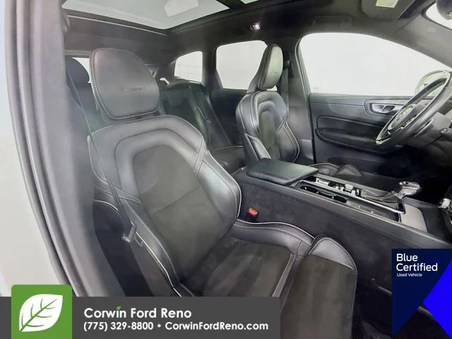 Used 2019 Ice White Volvo T5 R-Design image 32