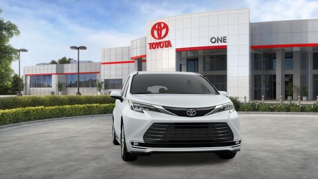 New 2026 Wind Chill Pearl <sup>1</sup> Toyota  Limited image 19