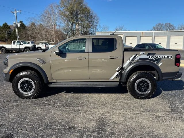2025 Ford Ranger Raptor - Photo 16