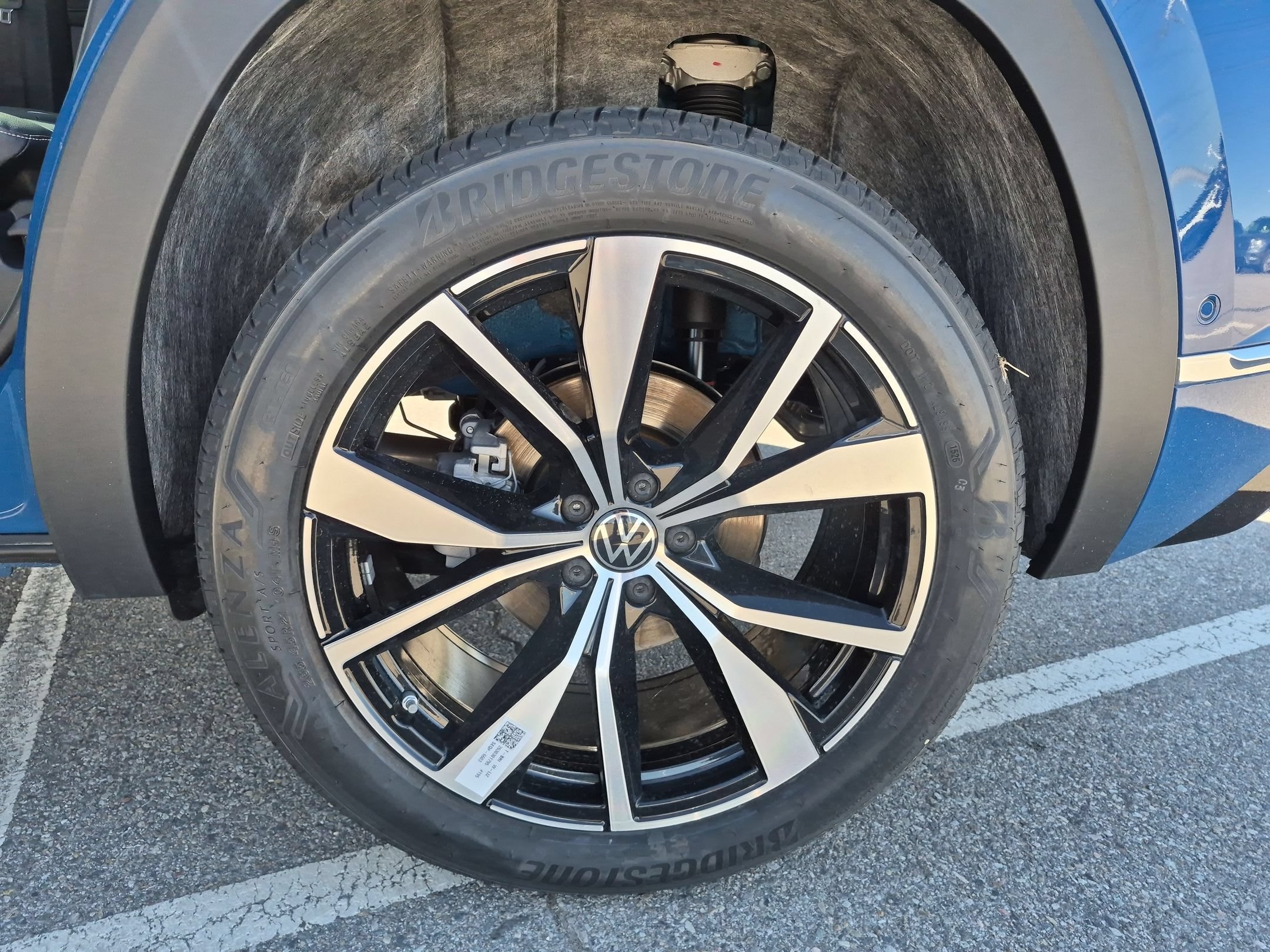 New 2026 Mountain Lake Blue Metallic Volkswagen 2.0T SEL Premium R-Line image 16