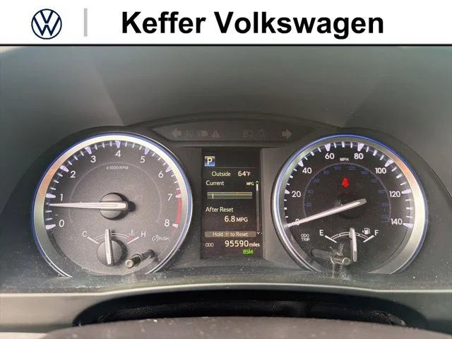 Used 2018 Blue Toyota XLE image 20