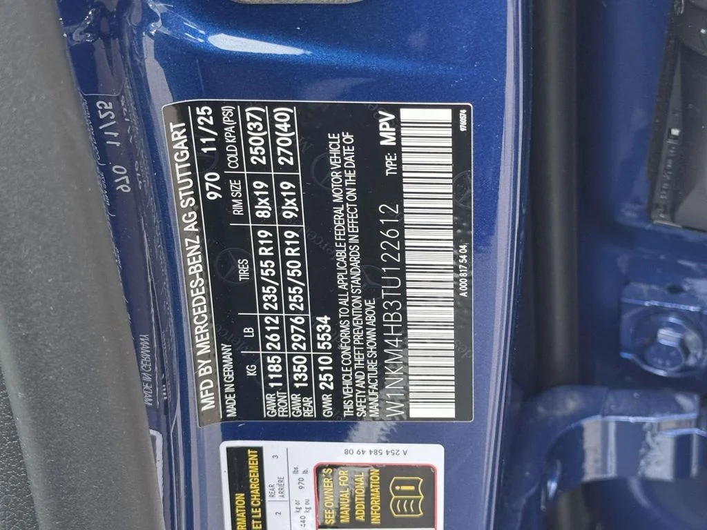New 2026 Blue Mercedes-Benz GLC 300 image 16