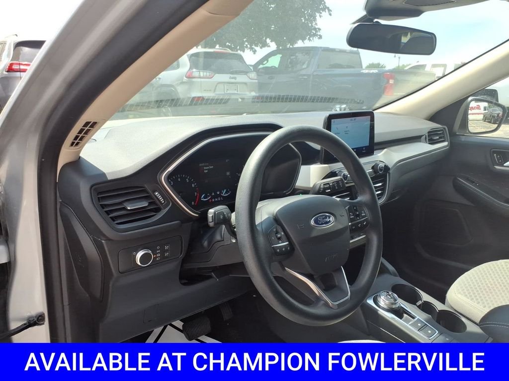 Used 2020 Silver Ford SE image 14