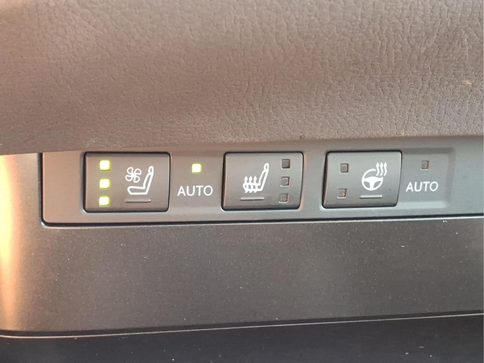 Used 2023 Black Lexus 250 image 16