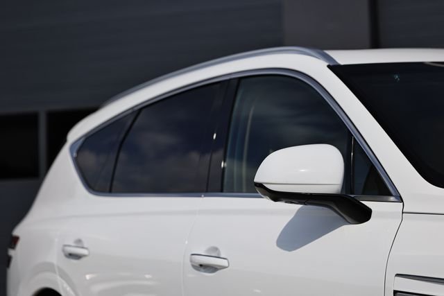 Used 2024 Alta White Genesis 3.5T Advanced image 3
