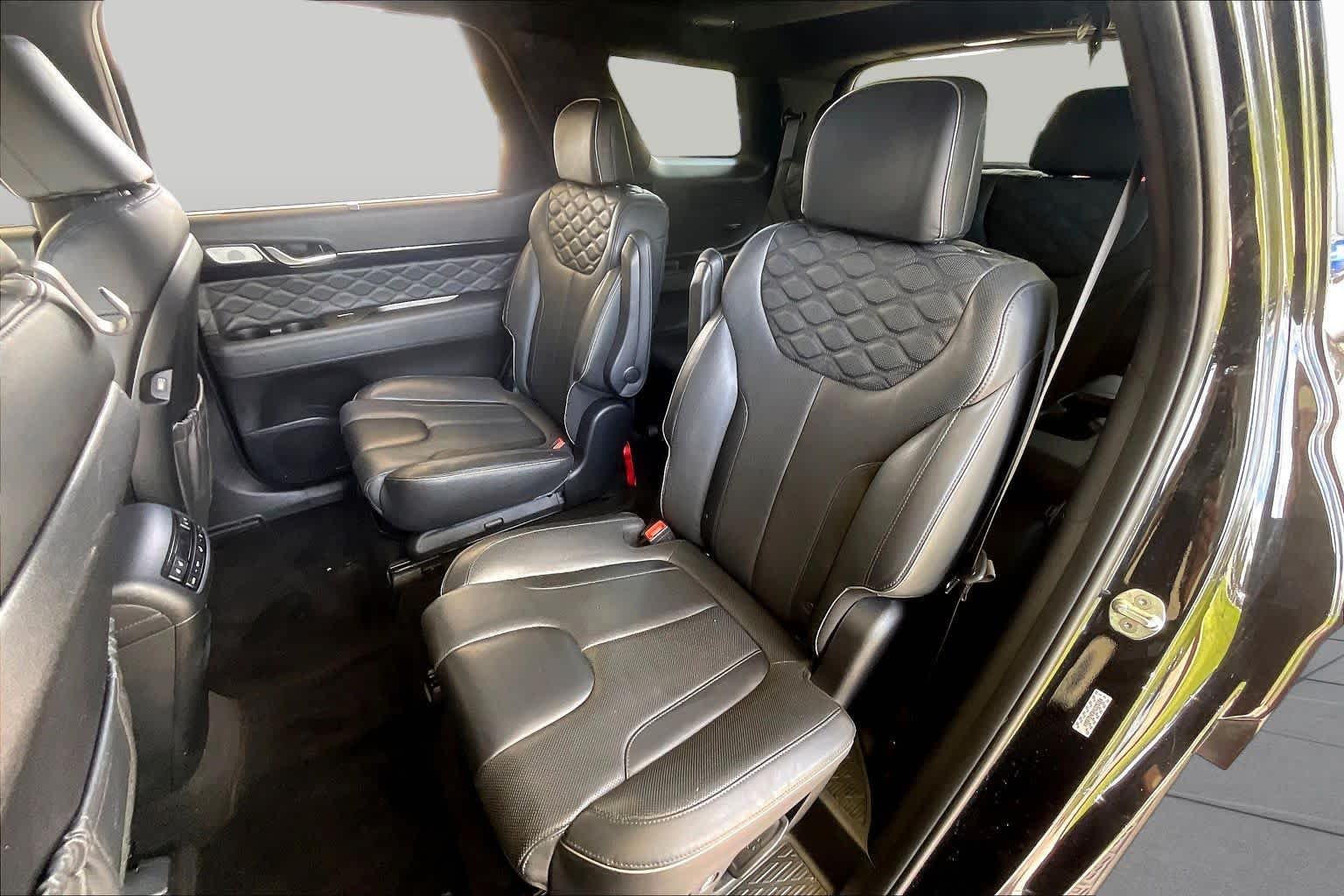 Used 2021 Becketts Black Hyundai Calligraphy image 19
