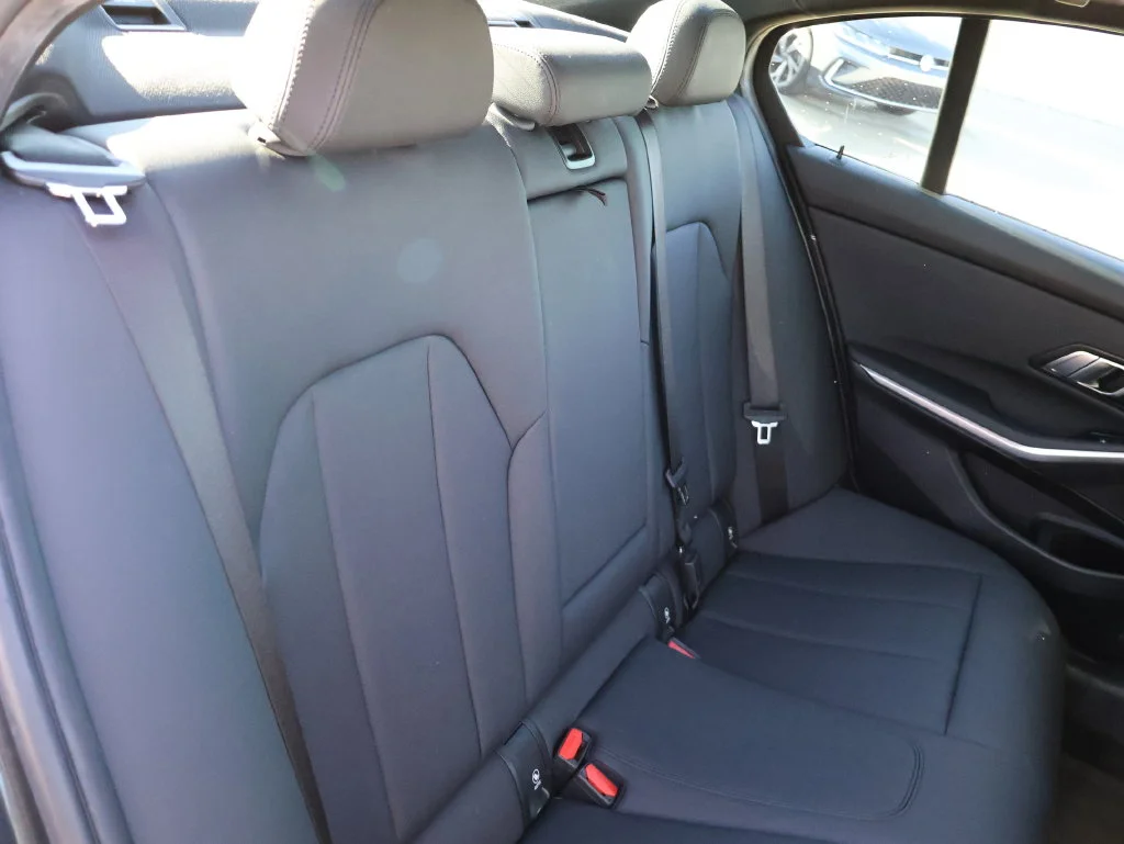 Used 2019 Mineral Grey Metallic BMW 330i xDrive image 36