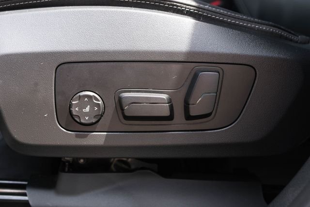 Used 2025 Alpine White BMW xDrive28i image 24