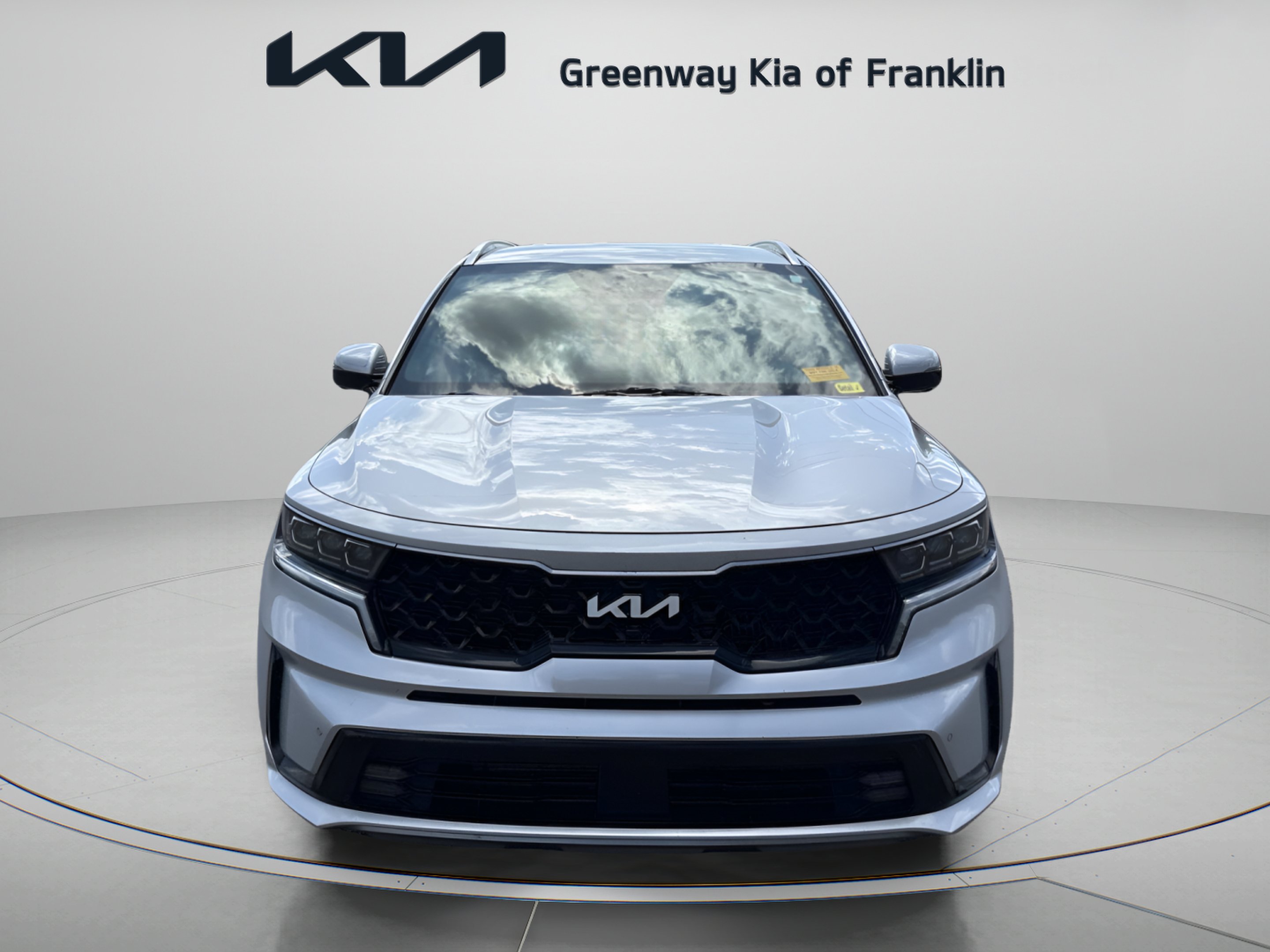 Used 2022 Silky Silver Kia SX Prestige image 2