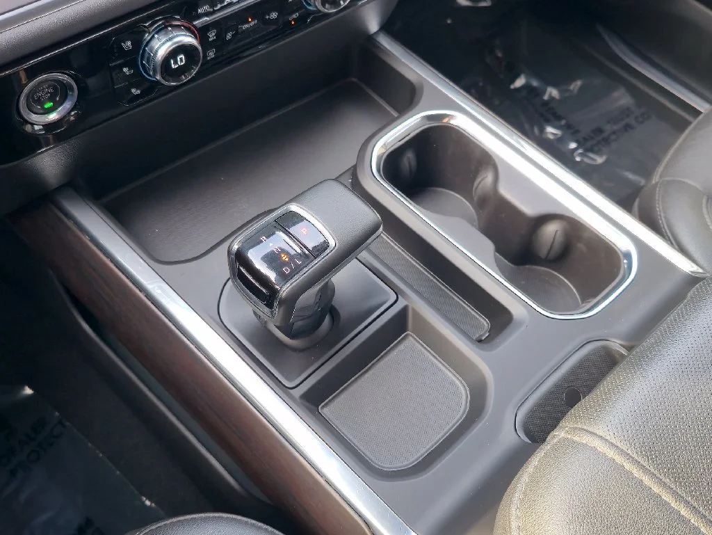 2023 GMC Sierra 1500 SLT - Photo 18