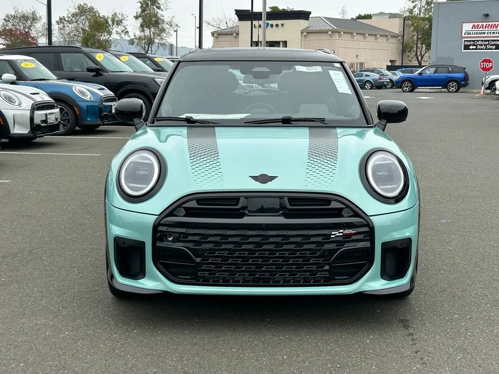 New 2026 Green MINI Iconic image 8