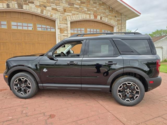 New 2026 Shadow Black FORD OUTER BANKS image 6