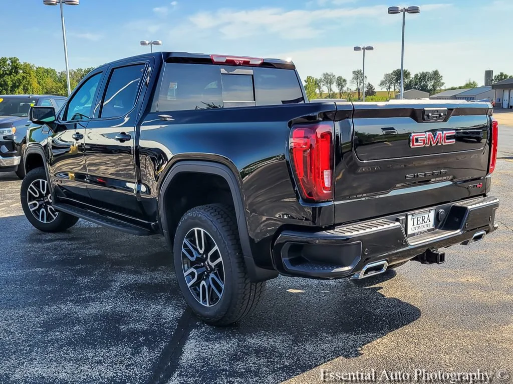 2026 GMC Sierra 1500 AT4 - Photo 7
