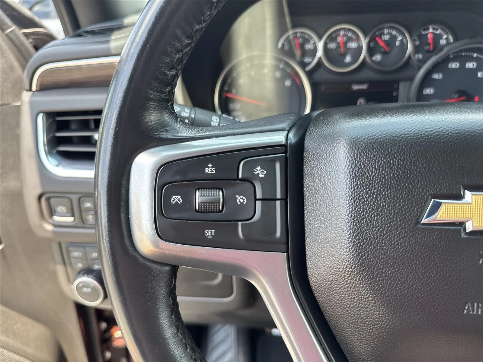 Used 2023 Auburn Metallic Chevrolet LS image 22
