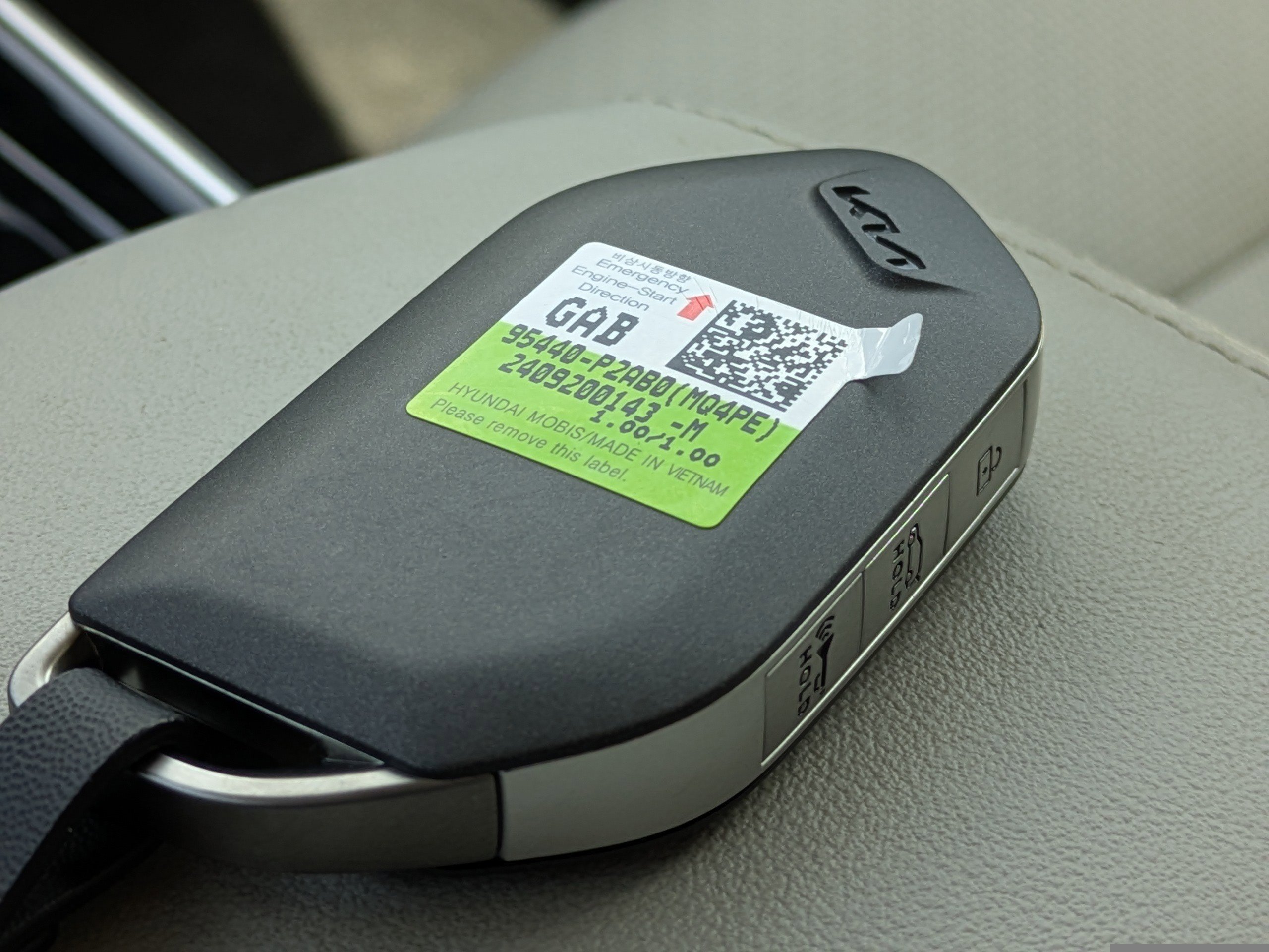 2025 Kia Sorento SX - Photo 34