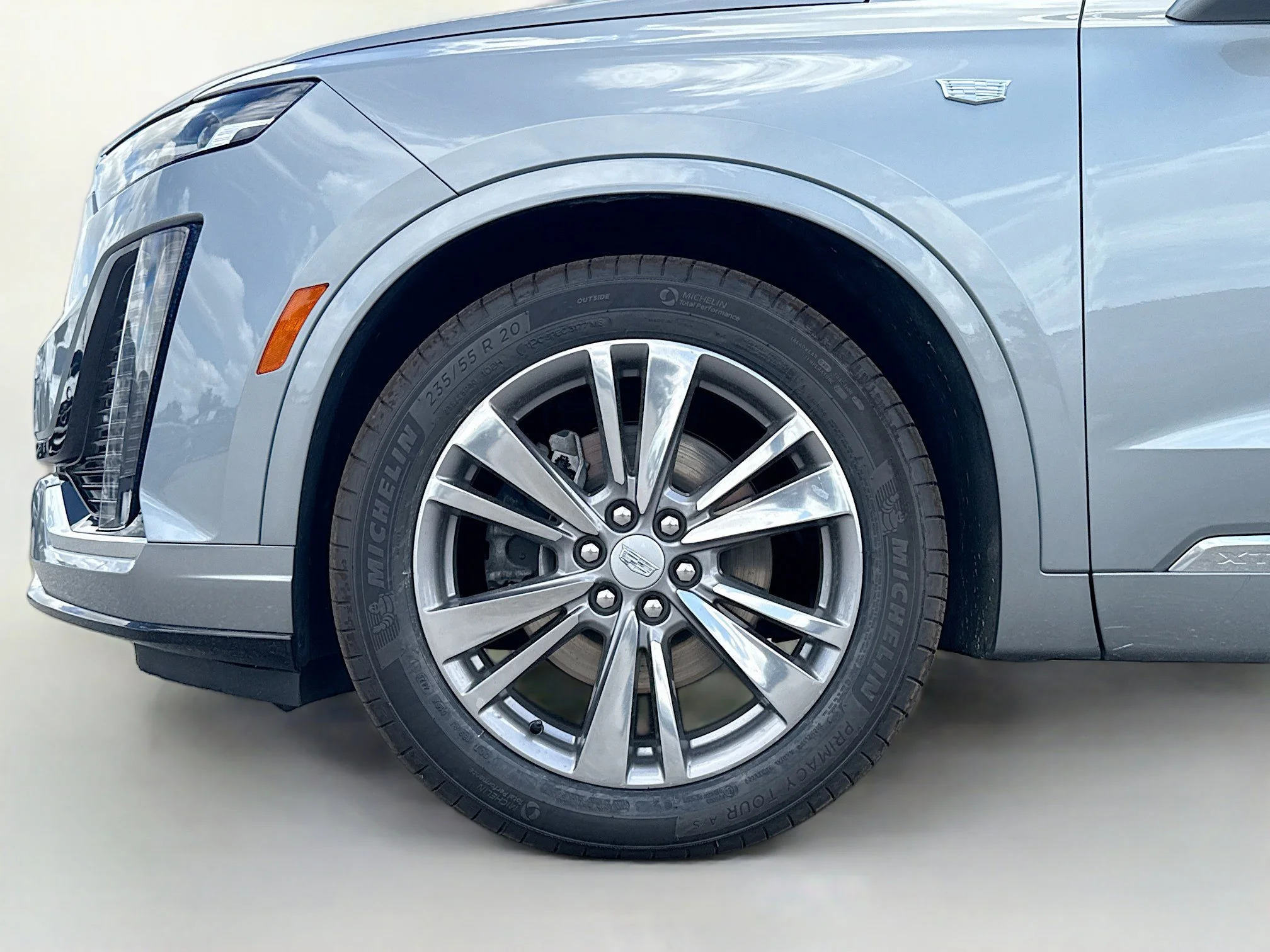 Used 2024 Argent Silver Metallic Cadillac FWD Premium Luxury image 44