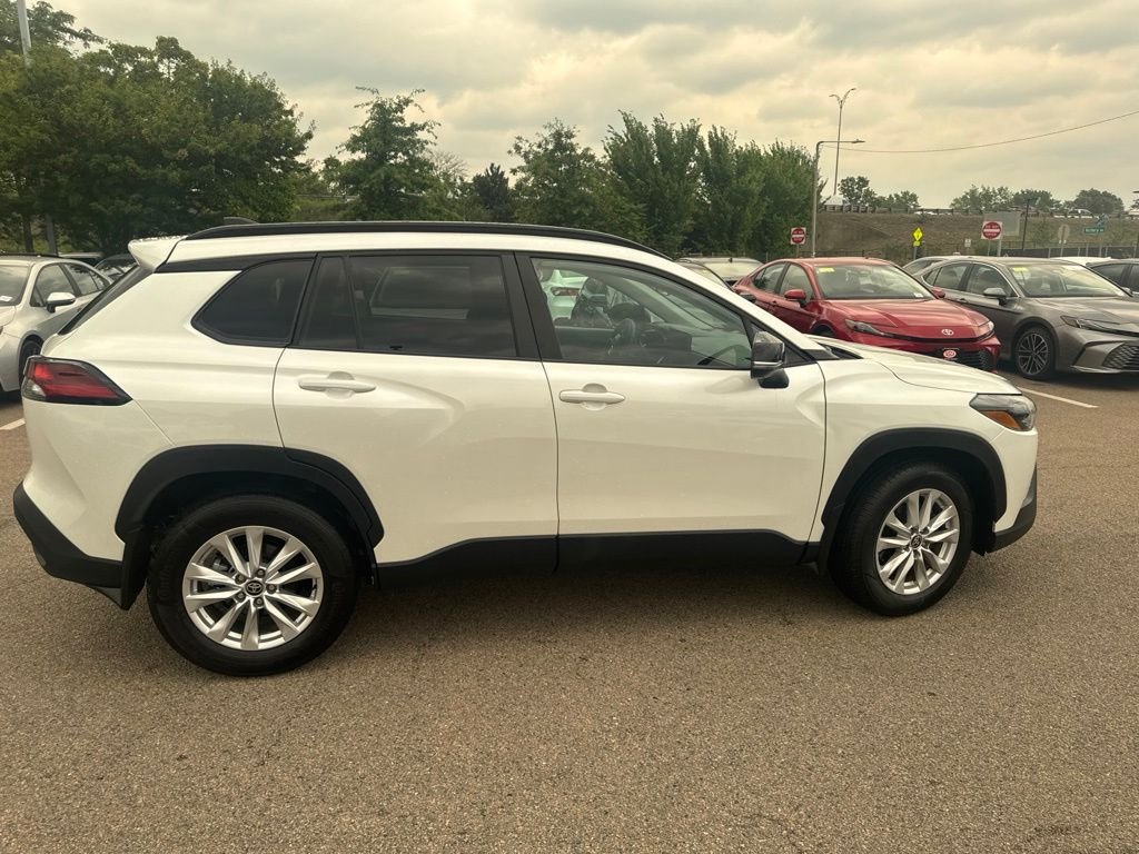 Used 2026 Off-white Toyota LE image 8