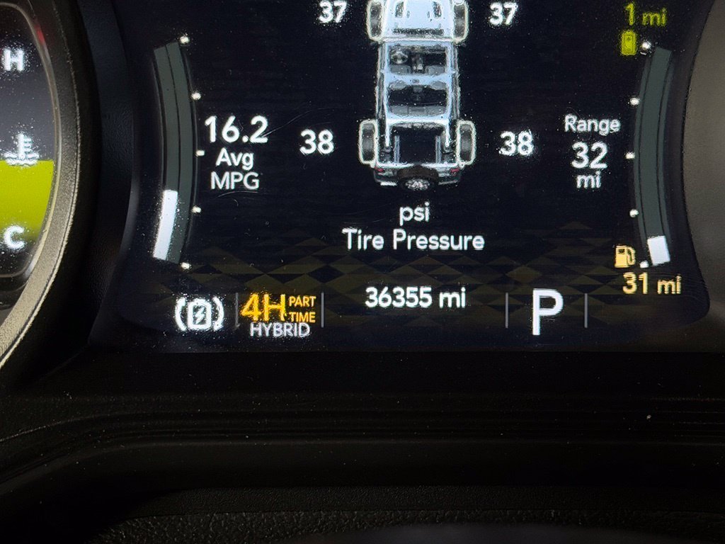 Used 2024 White Jeep Sport S 4xe image 13