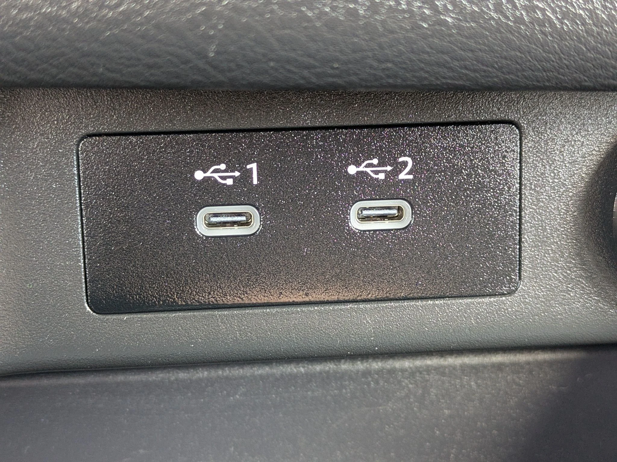 Used 2024 Everest White Pearl Nissan SV image 22
