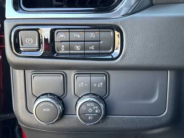 2027 GMC Yukon Denali - Photo 19