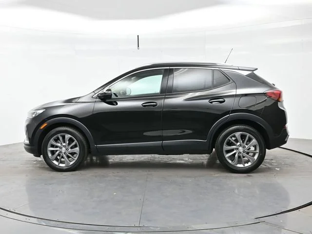 Used 2023 Ebony Twilight Metallic Buick Essence image 4