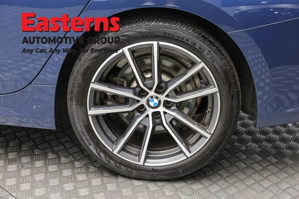 Used 2021 Blue BMW 330i xDrive image 8