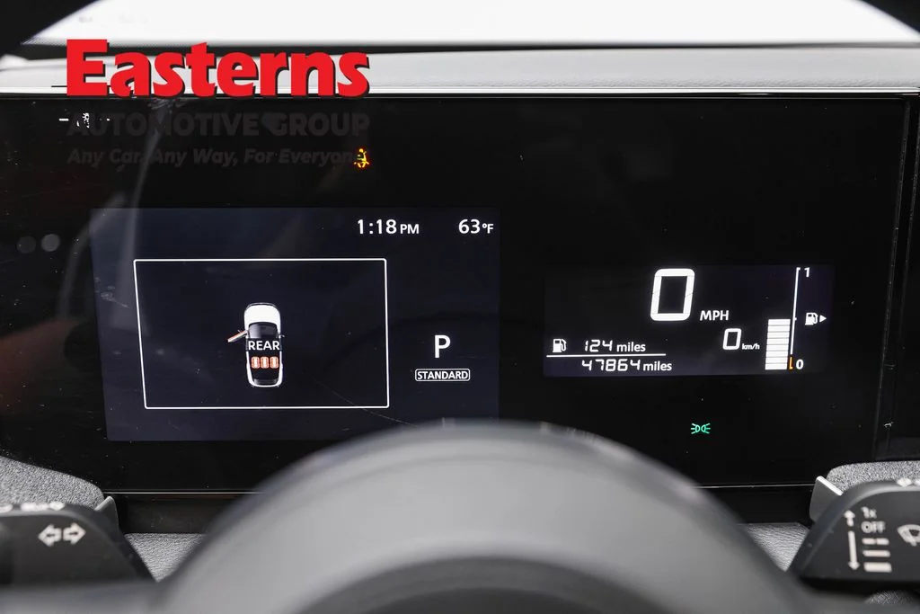 Used 2025 White Nissan SV image 18