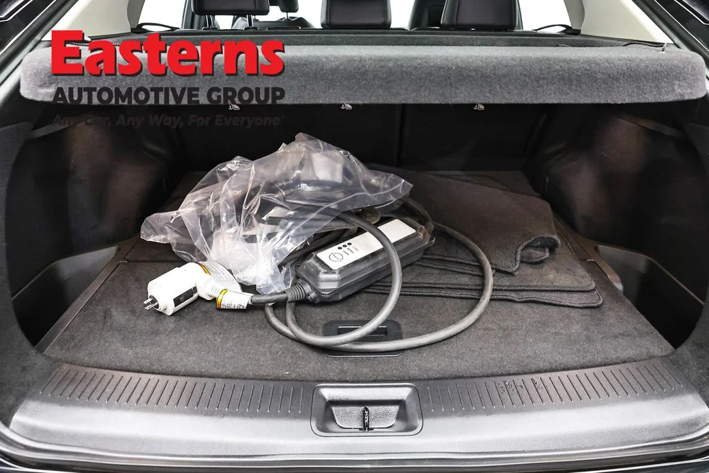Used 2023 Black Nissan ENGAGE image 9