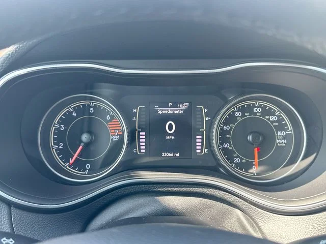 Used 2020 Silver Jeep Latitude Plus image 17