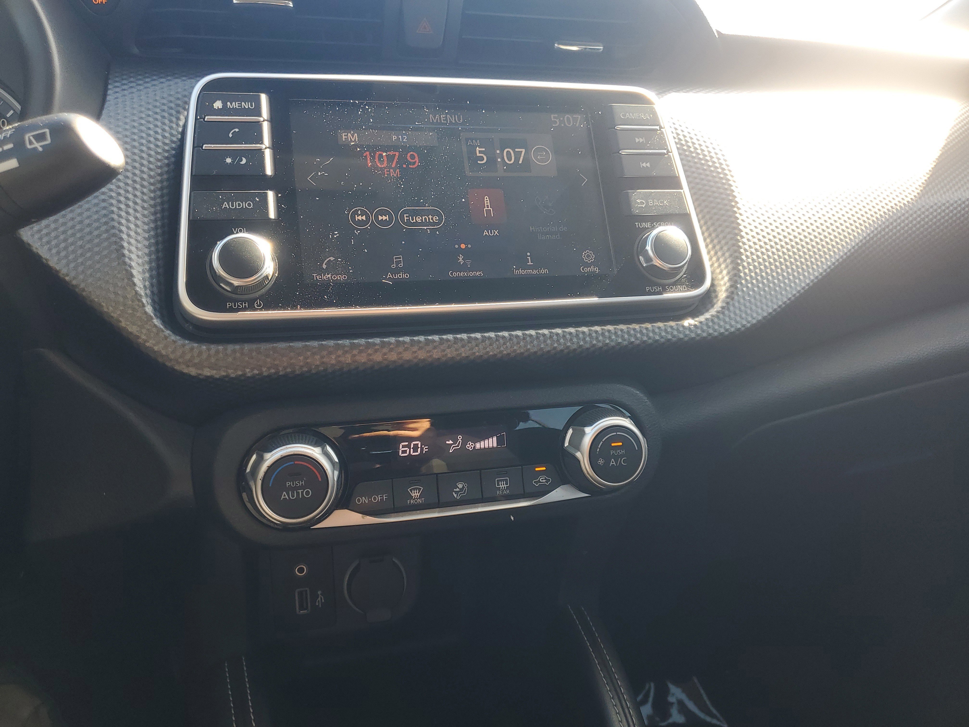 Used 2020 Brilliant Silver Metallic Nissan SV image 24
